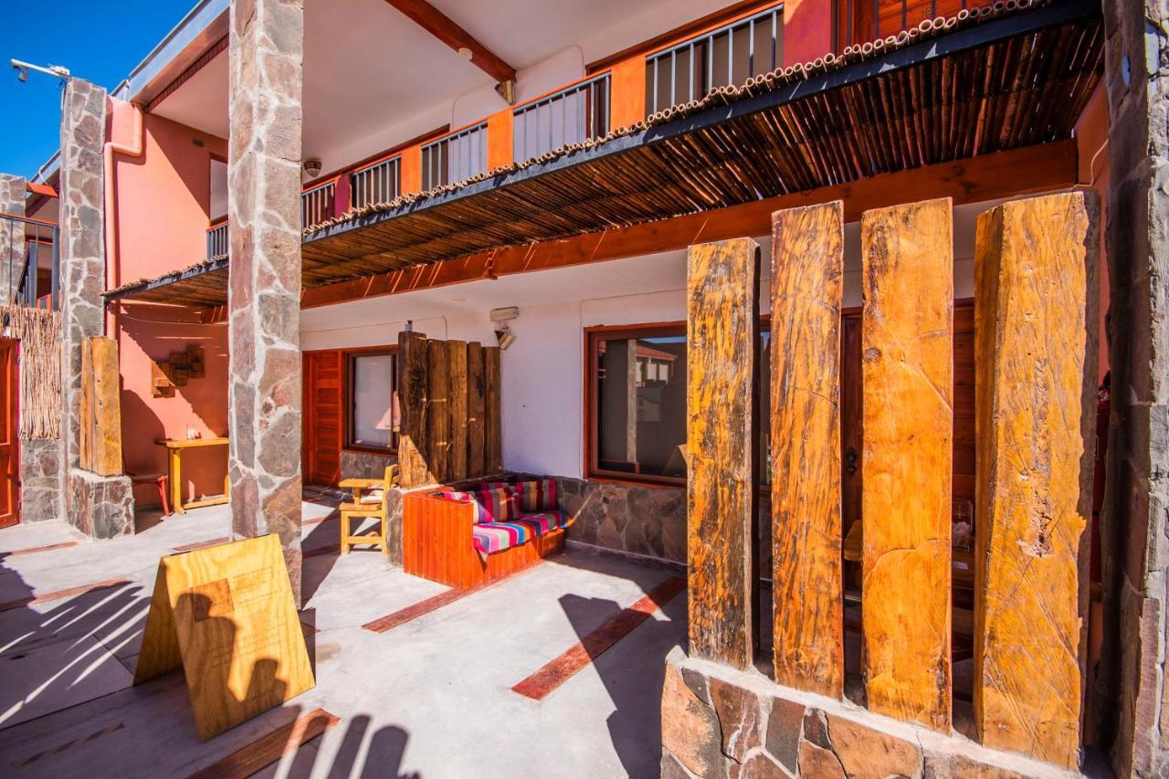 Hotel Casa Algarrobo Сан-Педро-де-Атакама Екстер'єр фото